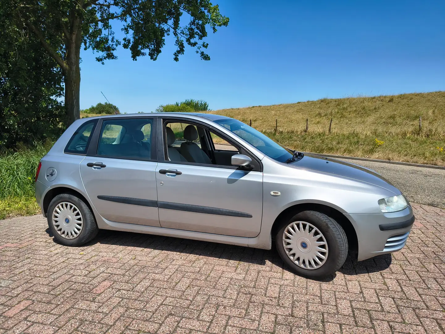 Fiat Stilo Stilo 1.4-16V Actual Grau - 1