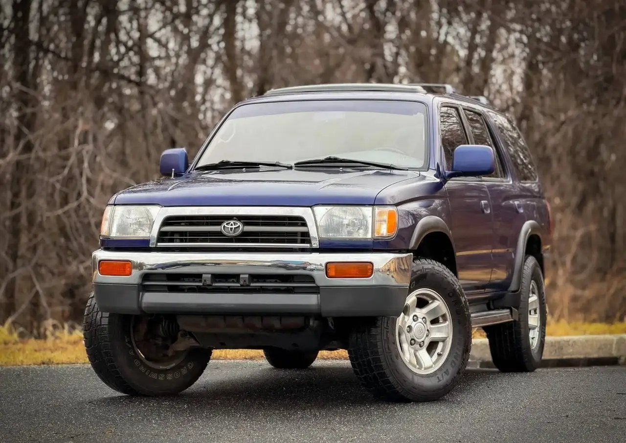 Toyota 4-Runner снимка Toyota 4-Runner