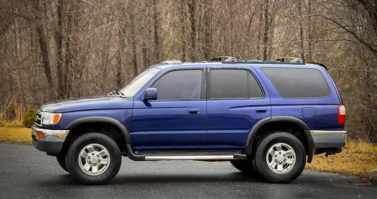 Toyota 4-Runner снимка Toyota 4-Runner