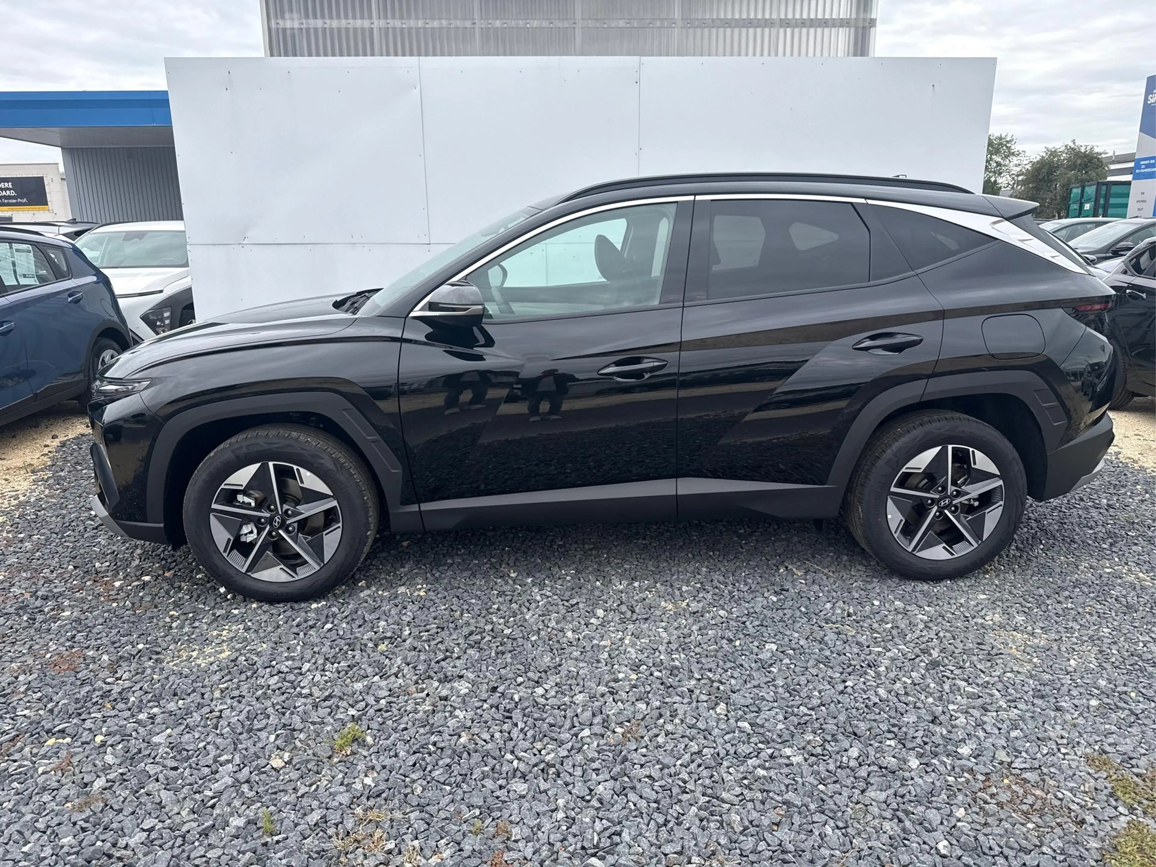 Hyundai TUCSON PREMIUM AUT 4WD WP EL.HECKKLAPPE NAVI RFK PDC 1... — photo 3