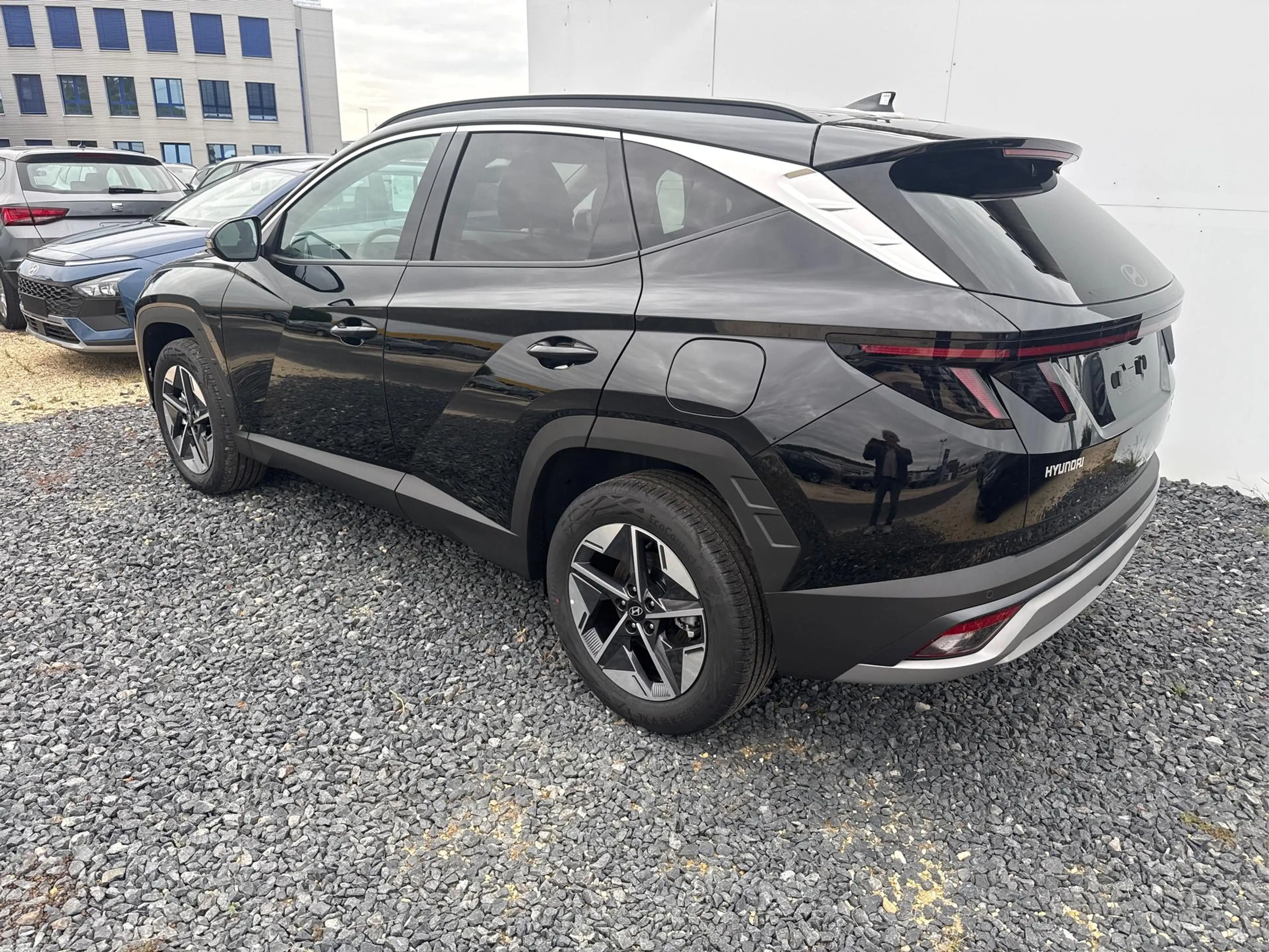 Hyundai TUCSON PREMIUM AUT 4WD WP EL.HECKKLAPPE NAVI RFK PDC 1... — photo 4
