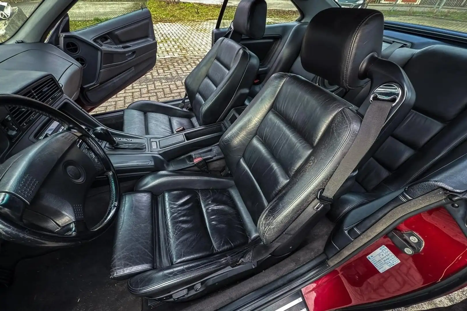 BMW 850 850i 5.0-liter twelve-cylinder engine! Rouge - 2