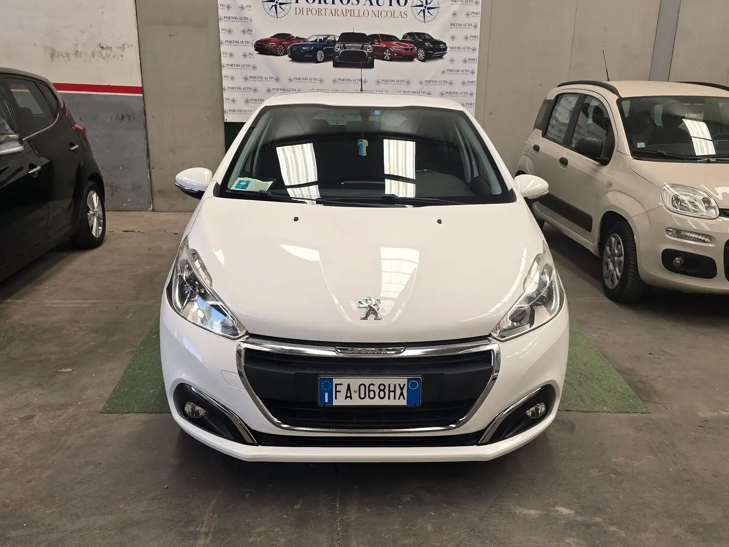Peugeot 208 208 I 2015 5p 1.6 bluehdi Allure 75cv Bianco - 1
