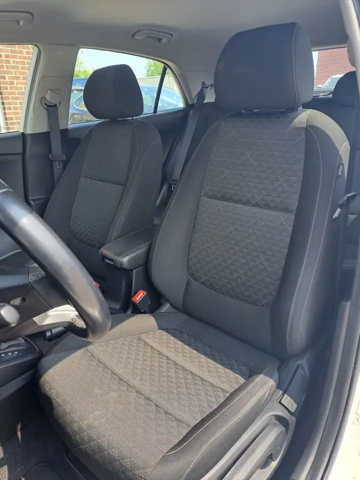 Kia Rio снимка Kia Rio