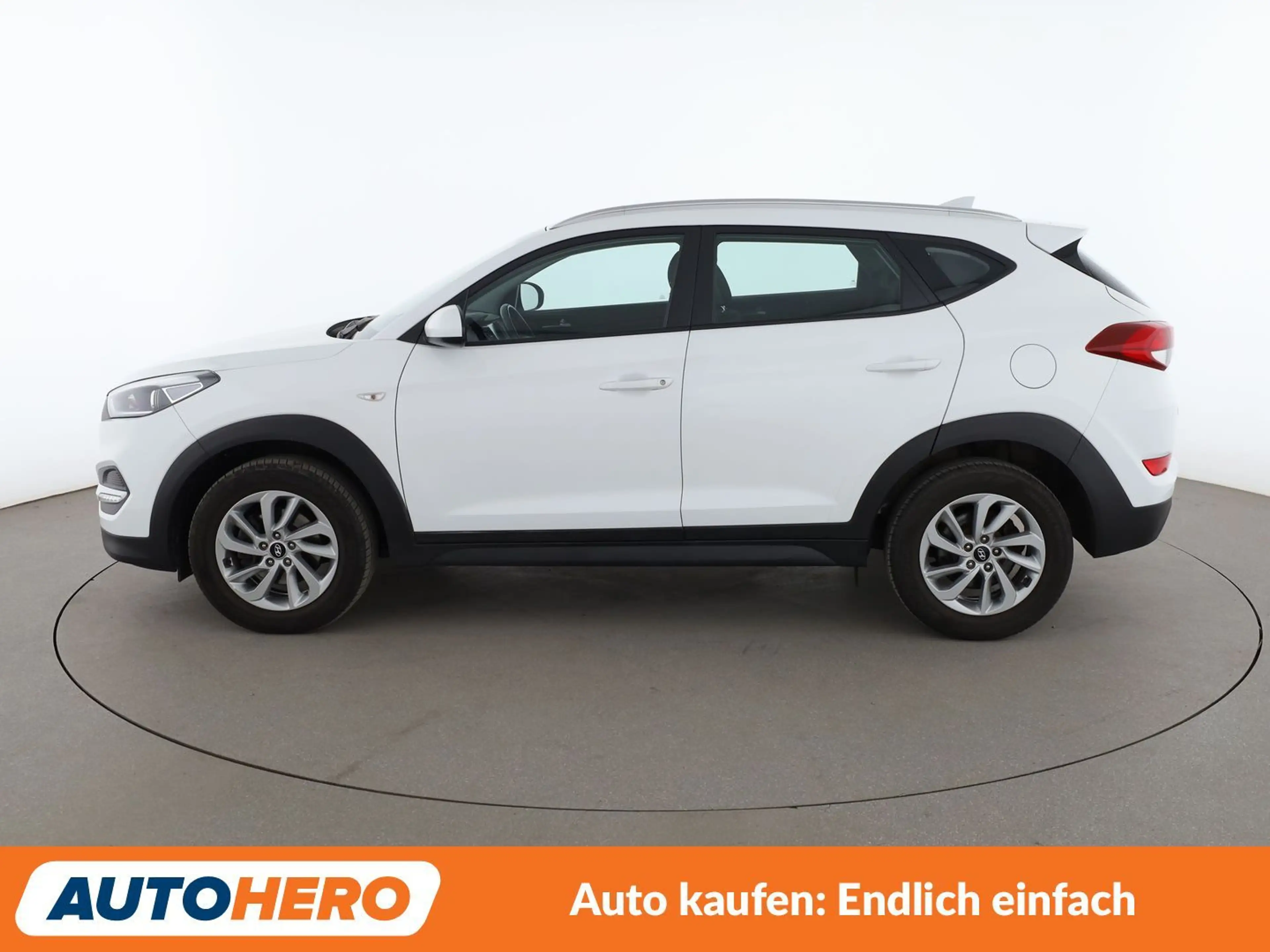 Hyundai TUCSON 1.6 Classic blue 2WD *NAVI*TEMPO*CAM*PDC*SHZ*ALU* — photo 3