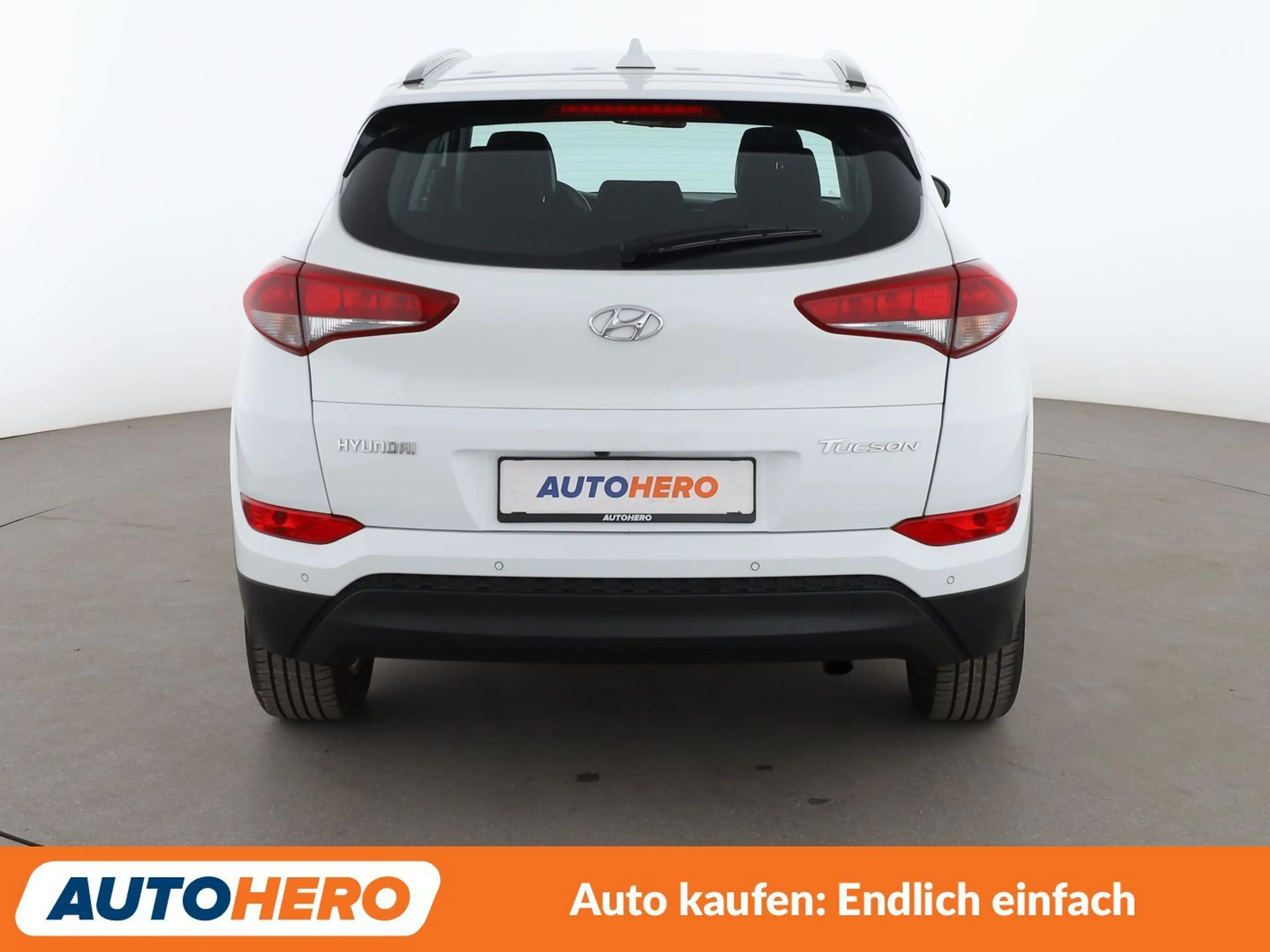 Hyundai TUCSON 1.6 Classic blue 2WD *NAVI*TEMPO*CAM*PDC*SHZ*ALU* — photo 5