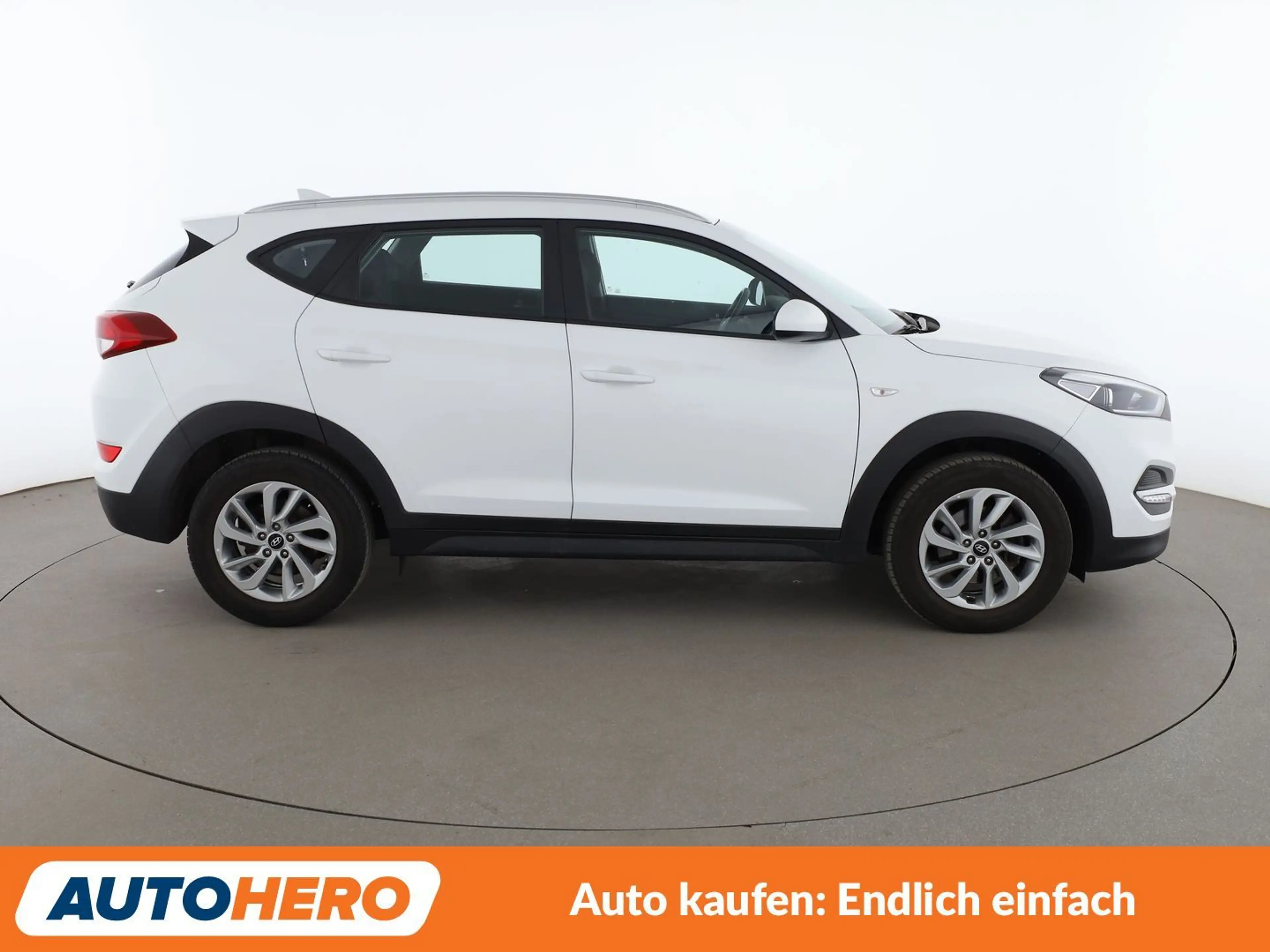 Hyundai TUCSON 1.6 Classic blue 2WD *NAVI*TEMPO*CAM*PDC*SHZ*ALU* — photo 7