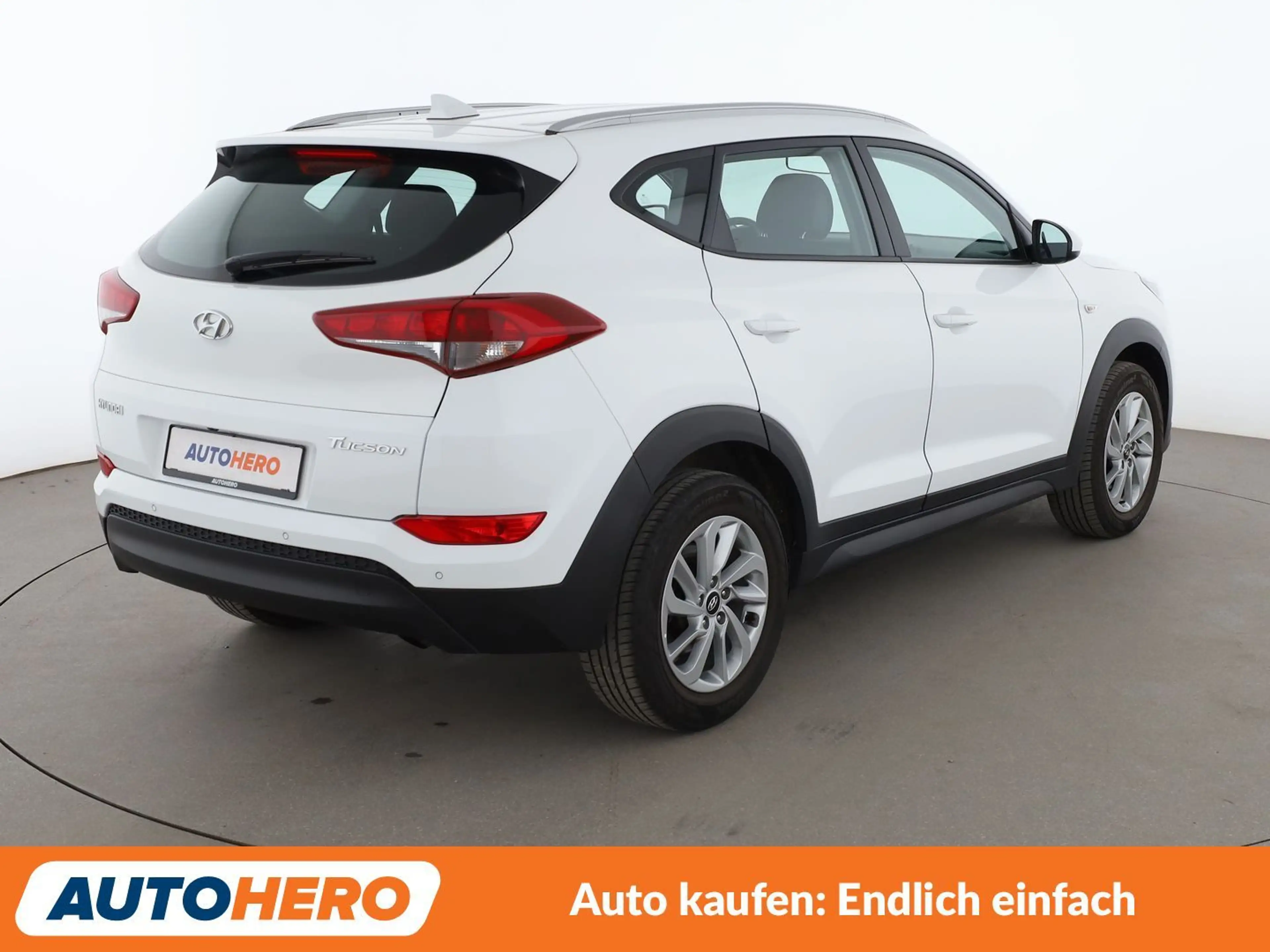 Hyundai TUCSON 1.6 Classic blue 2WD *NAVI*TEMPO*CAM*PDC*SHZ*ALU* — photo 6