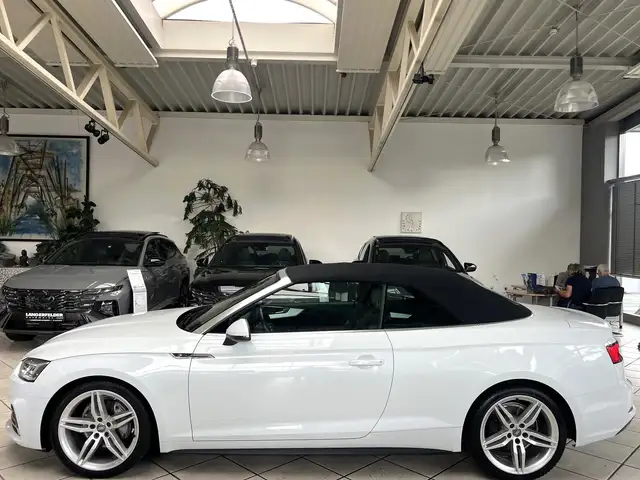 Audi A5 Cabriolet view 9