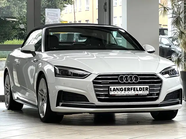 Audi A5 Cabriolet view 2