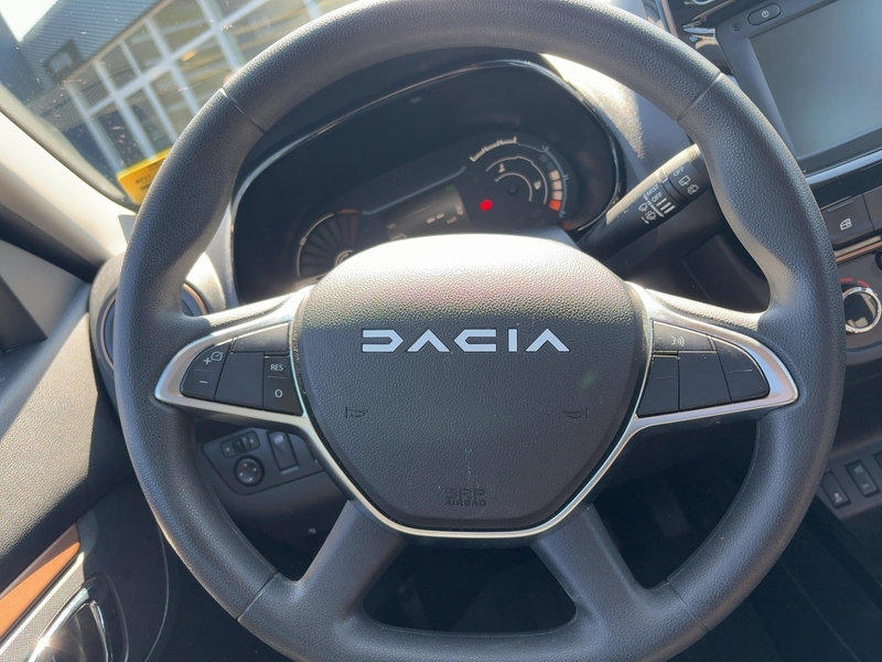 Dacia Spring Extreme 65 *NAVI*KLIMA*PDC*ALLWetter — photo 10