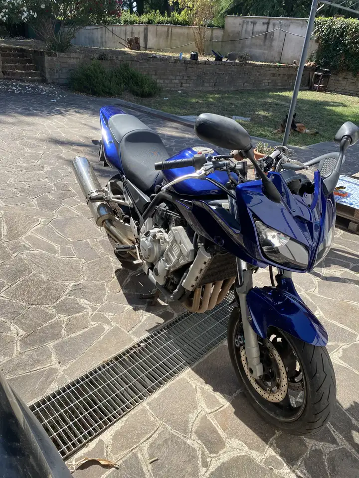Yamaha FZS 1000