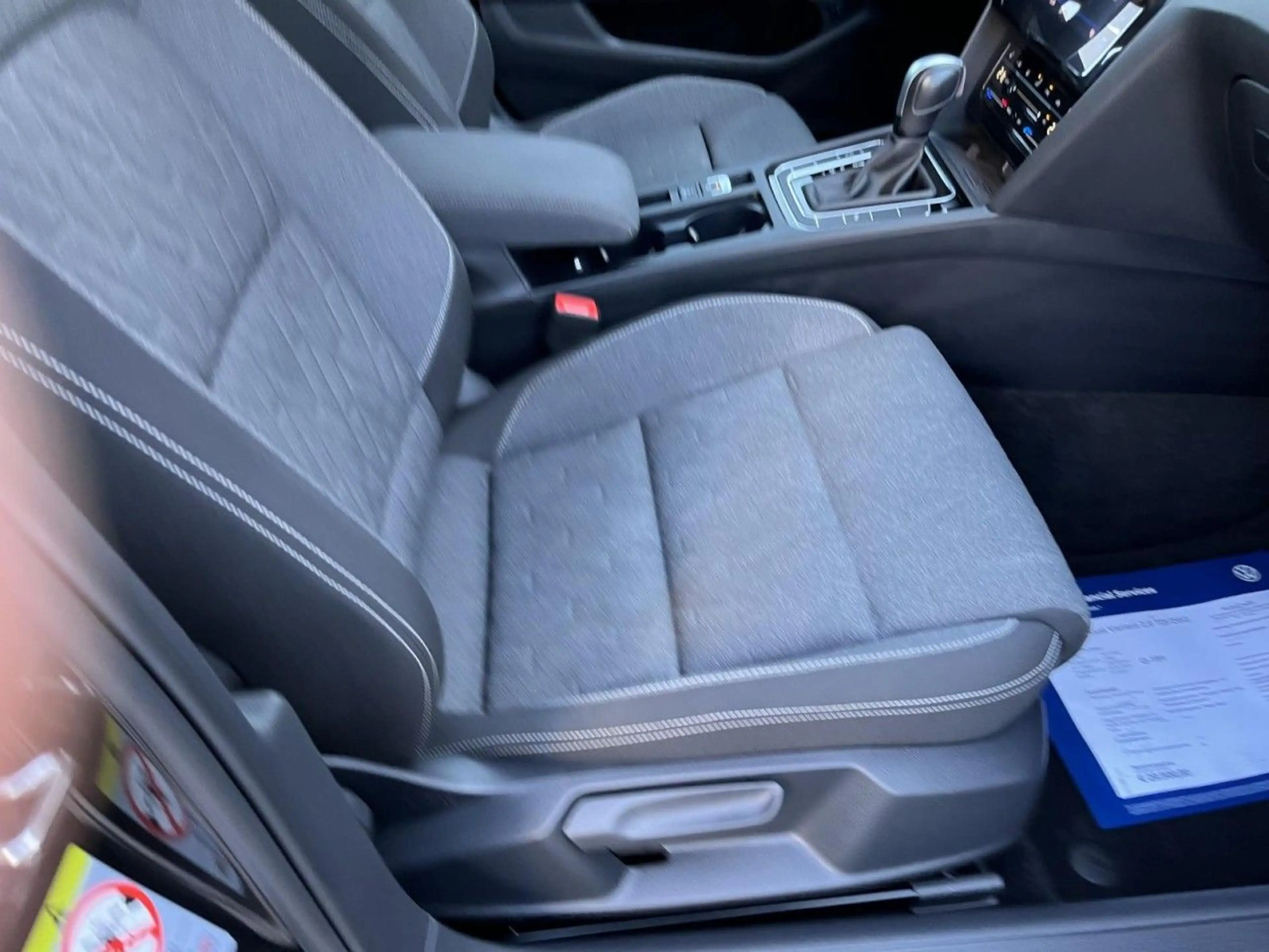Volkswagen Passat Variant 2,0 TDI DSG Business (Navi+ACC+Re — photo 10