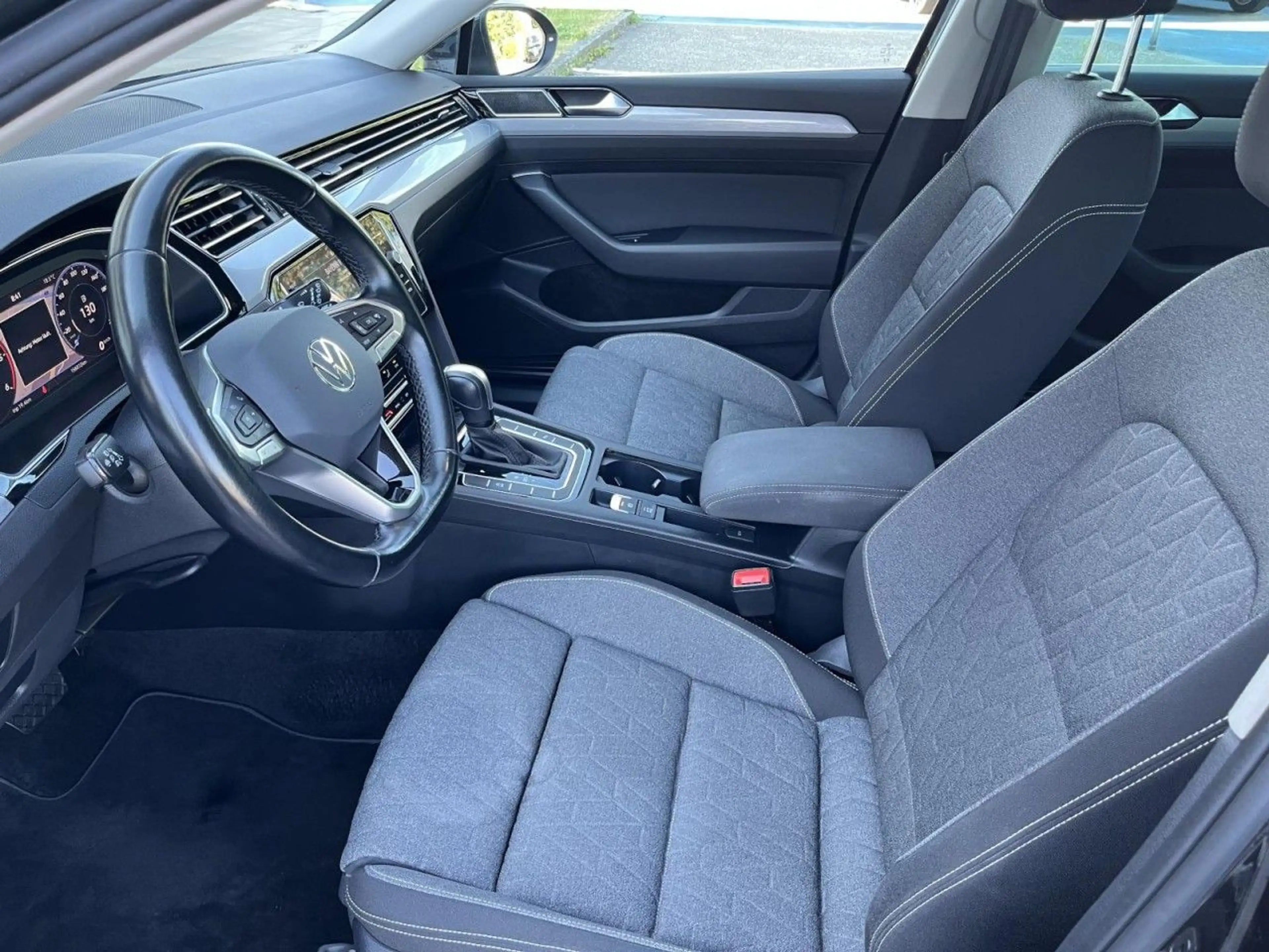 Volkswagen Passat Variant 2,0 TDI DSG Business (Navi+ACC+Re — photo 9