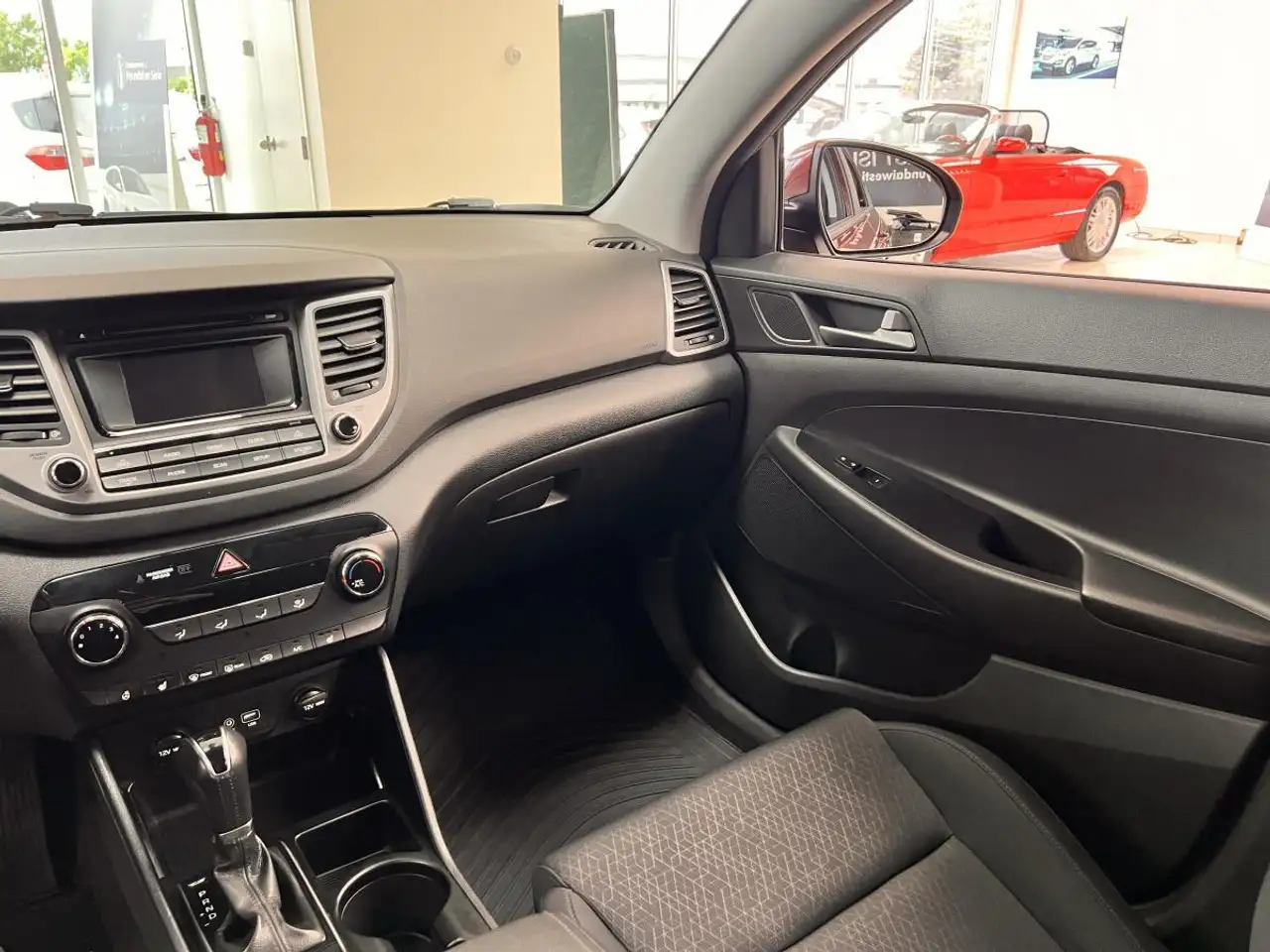 Hyundai TUCSON photo Hyundai TUCSON