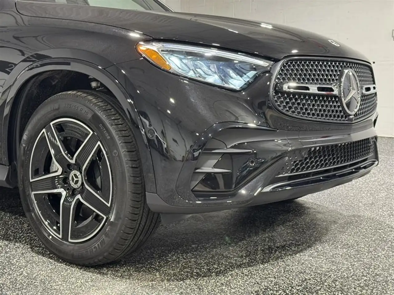 Mercedes-Benz GLC снимка Mercedes-Benz GLC