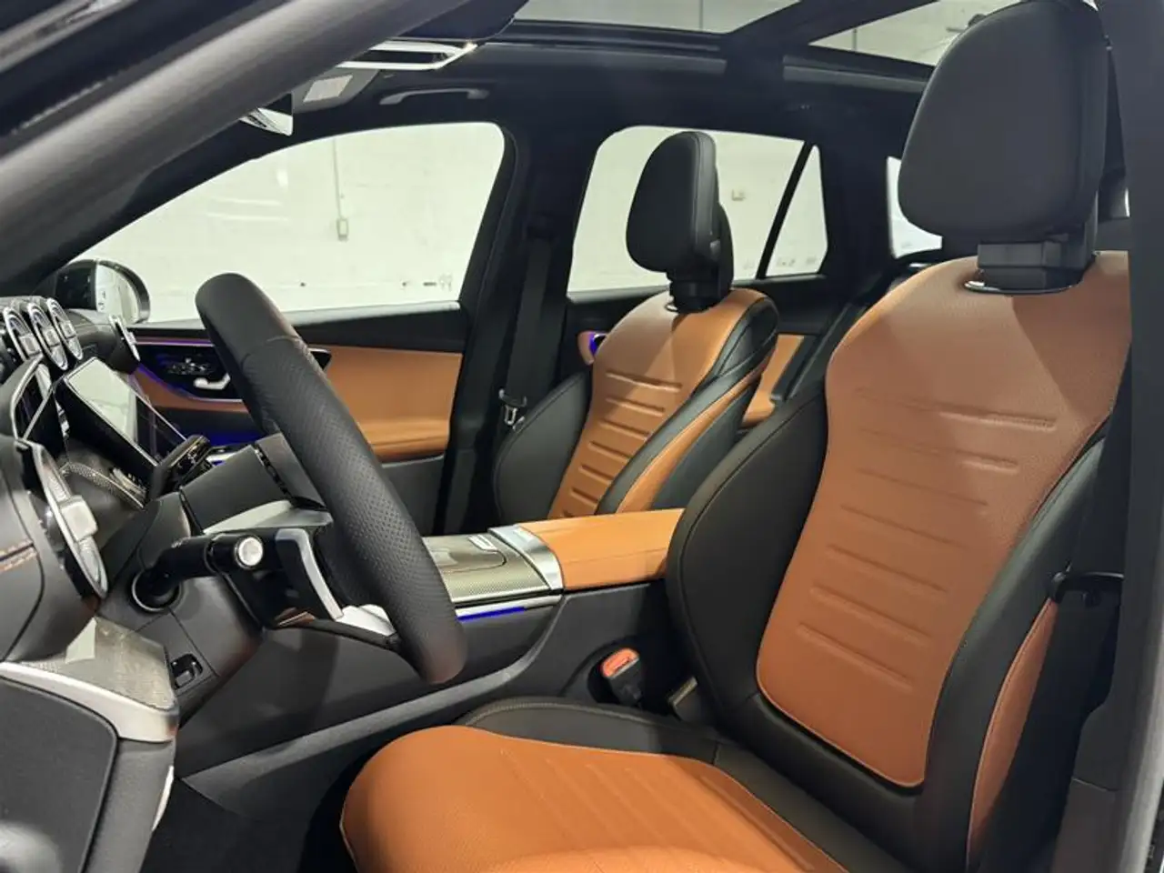 Mercedes-Benz GLC снимка Mercedes-Benz GLC