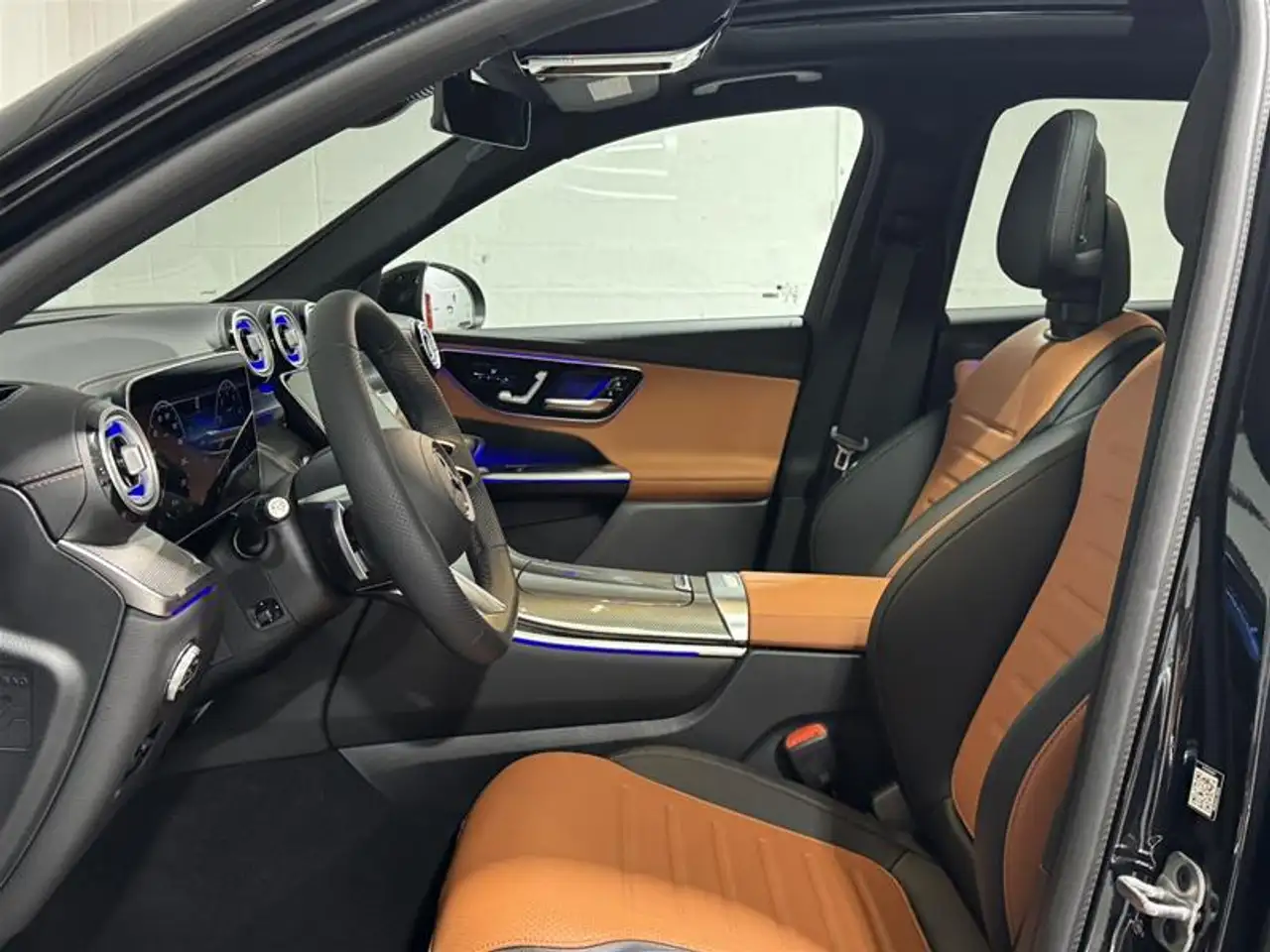 Mercedes-Benz GLC снимка Mercedes-Benz GLC