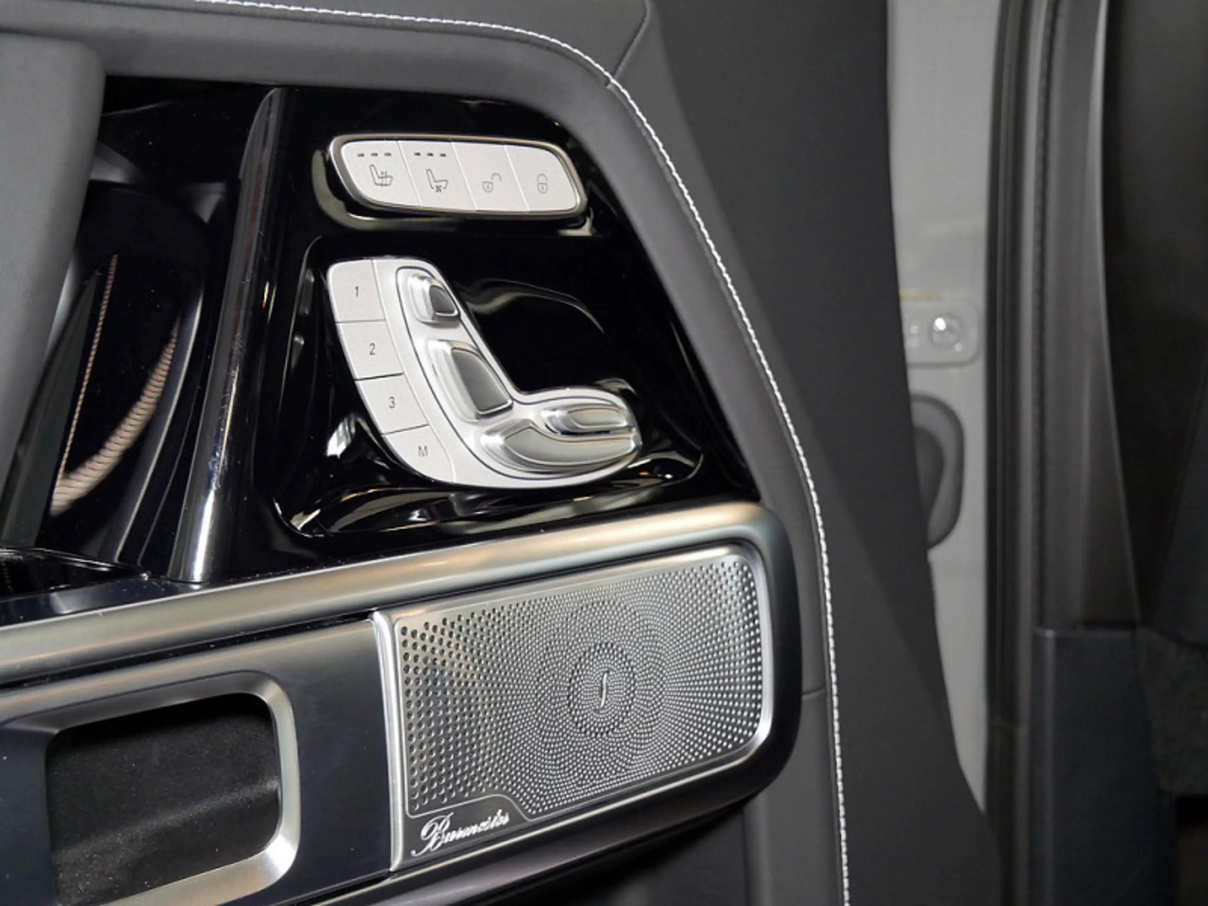 Mercedes-Benz G 63 AMG KOM  DRIVERS 360 AHK DISTR KAMERA PANO — photo 12