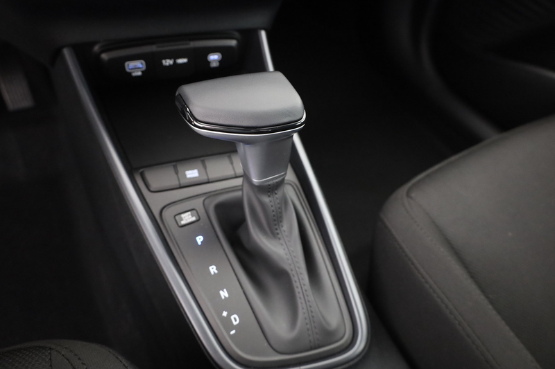 Hyundai i20 1.0 T-GDI Aut. Navi Kamera Tempomat — photo 14