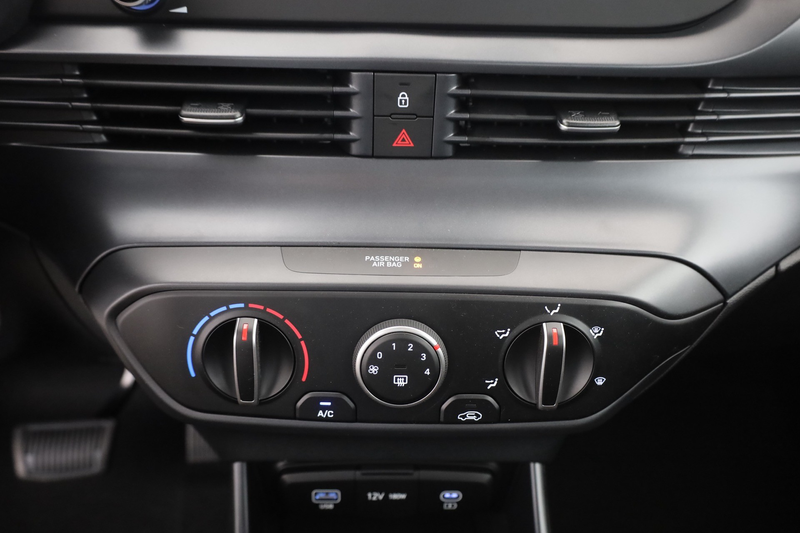 Hyundai i20 1.0 T-GDI Aut. Navi Kamera Tempomat — photo 12