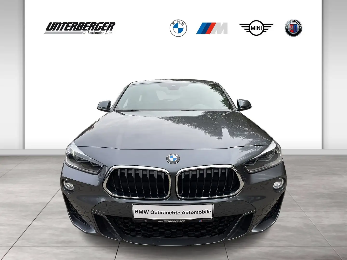 BMW X2 xDrive18d M Sportpaket-8fach bereift-Head Up-HiFi- Grijs - 2