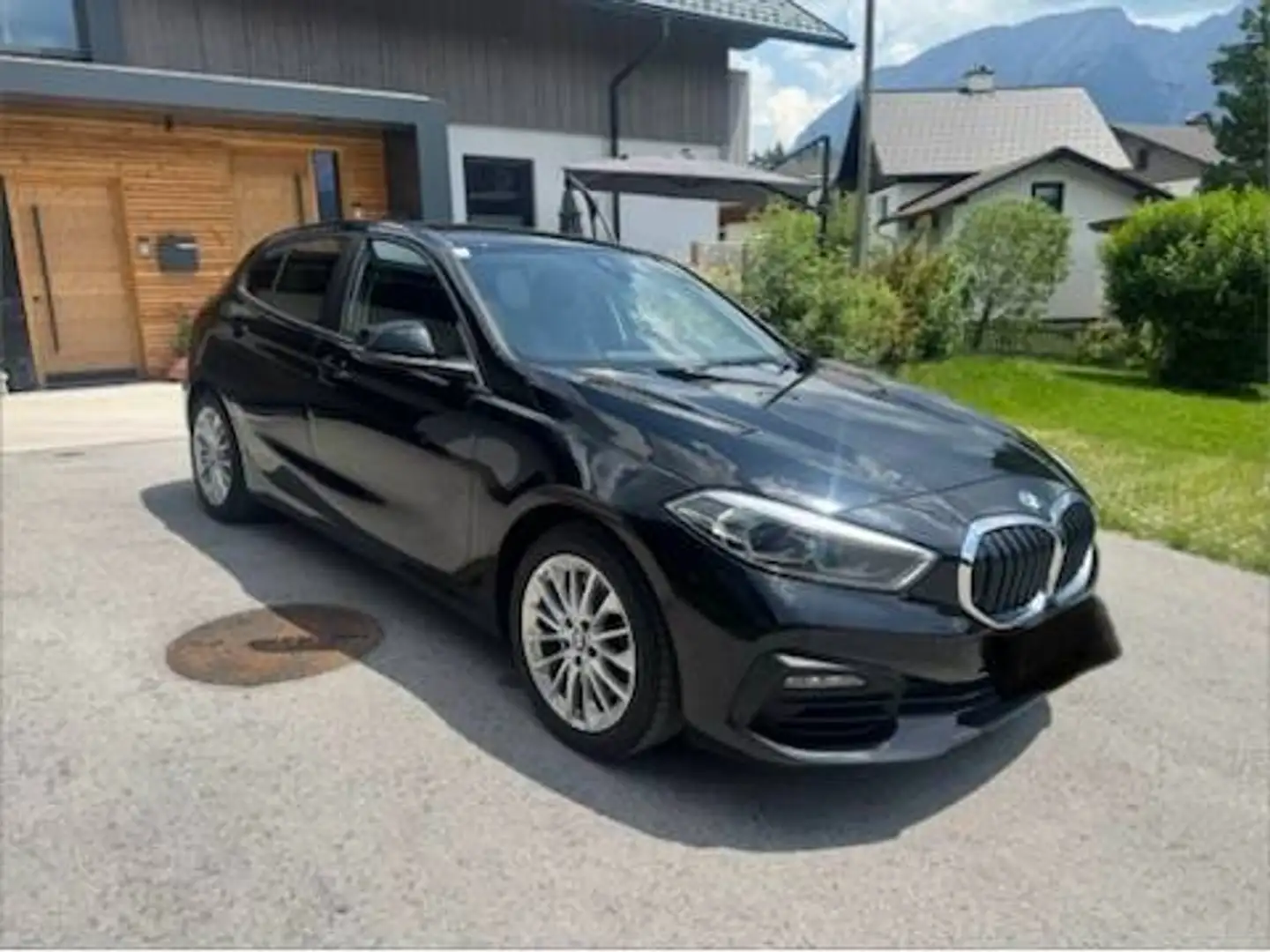 BMW 120 120d xDrive Aut. Schwarz - 1