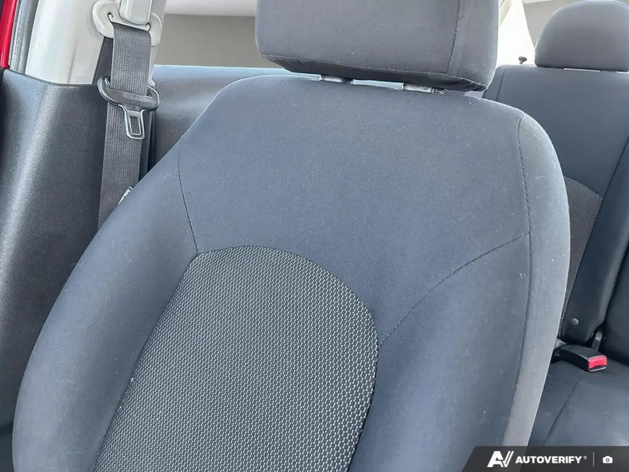 Nissan Versa снимка Nissan Versa