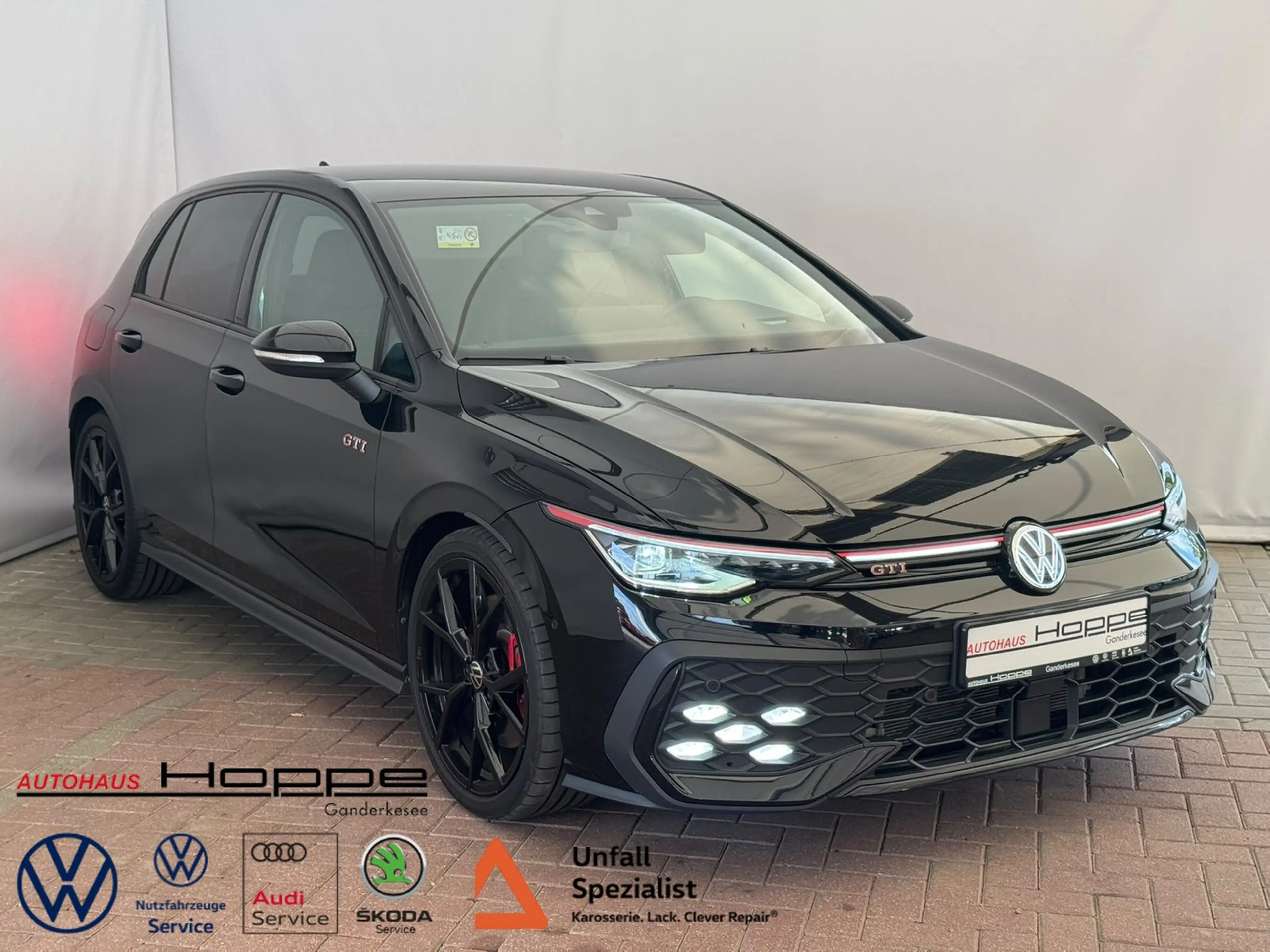 Volkswagen Golf GTI 2.0TSI DSG+AHK+MATRIX+H&K+HUD+KAMERA+DCC