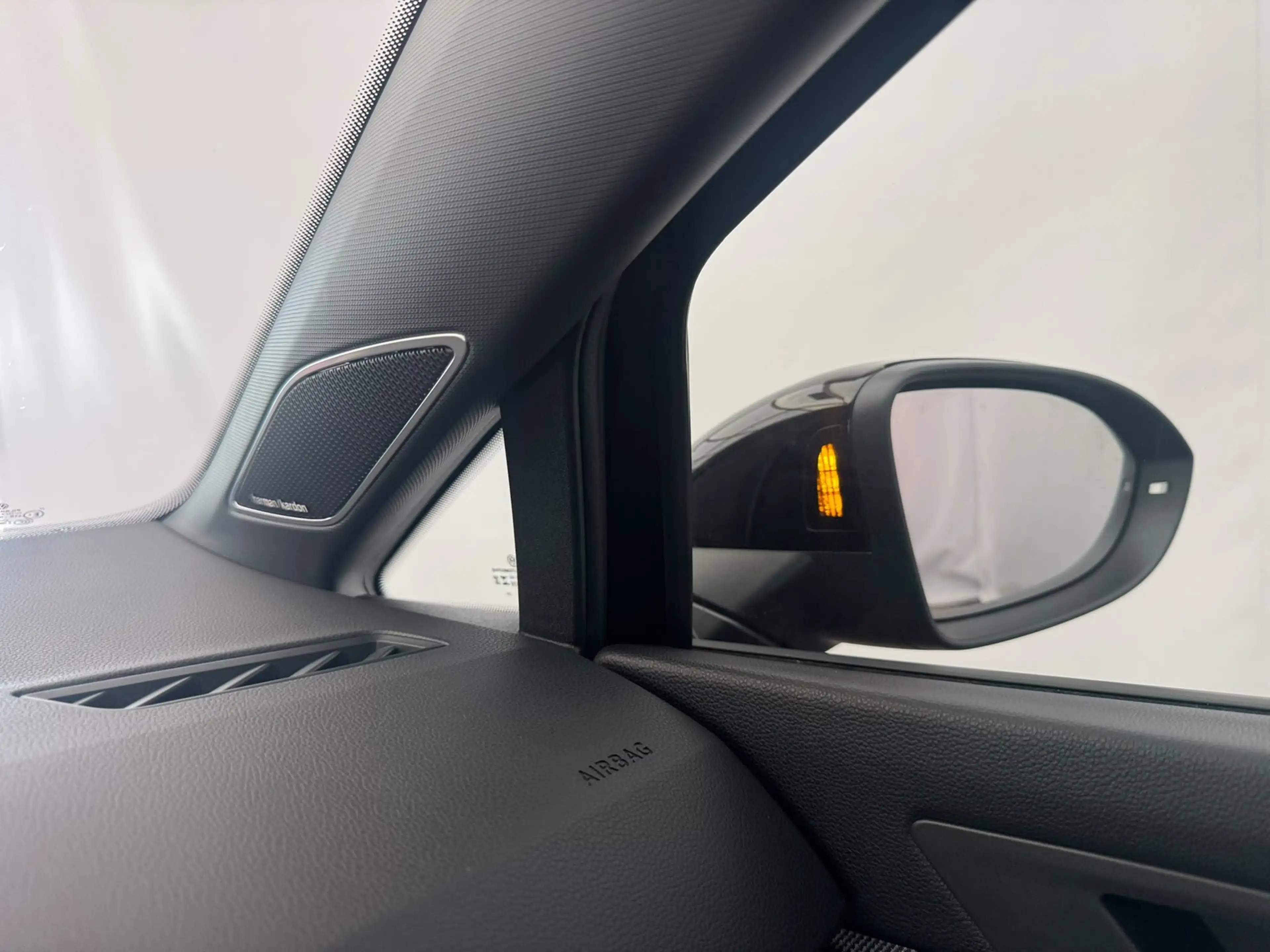 Volkswagen Golf GTI 2.0TSI DSG+AHK+MATRIX+H&K+HUD+KAMERA+DCC — photo 11