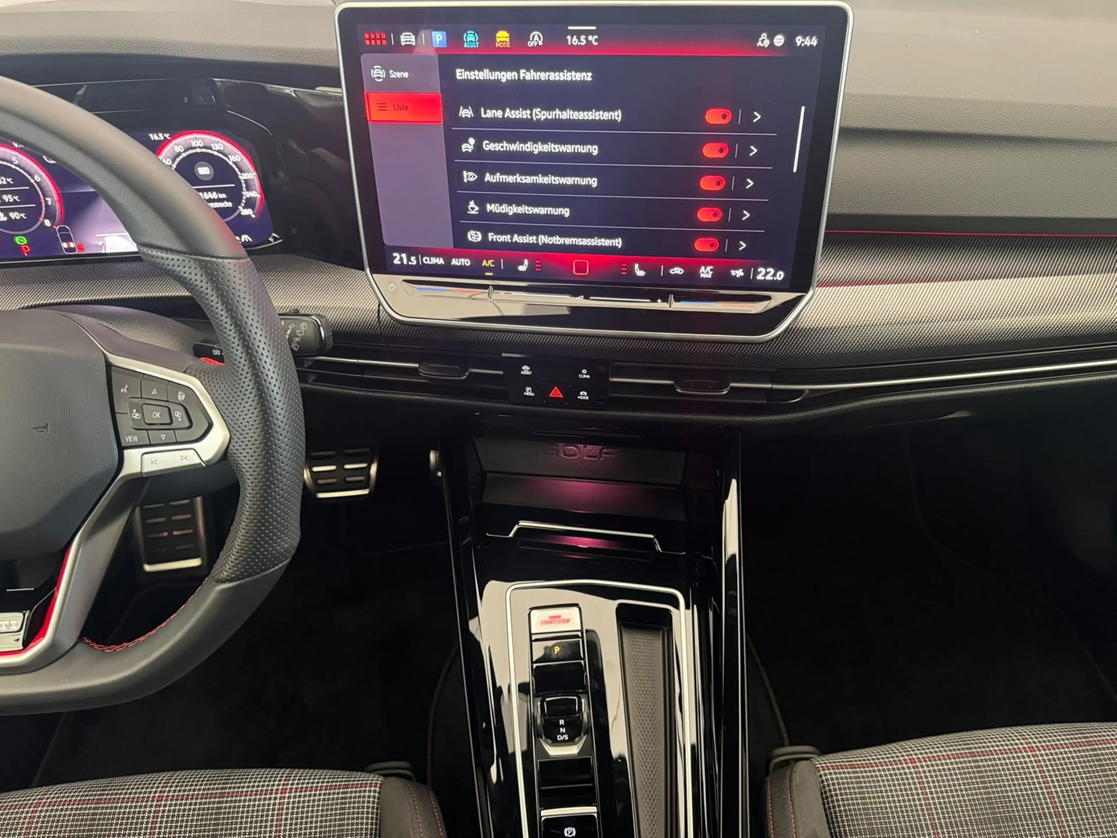 Volkswagen Golf GTI 2.0TSI DSG+AHK+MATRIX+H&K+HUD+KAMERA+DCC — photo 4