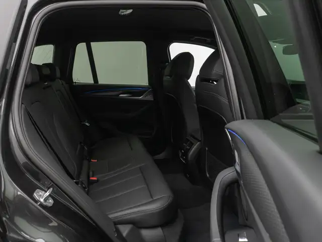 BMW X3 view 26