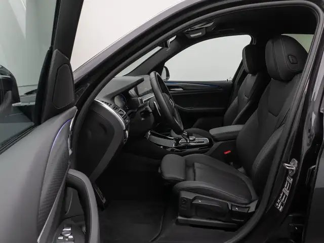 BMW X3 view 19