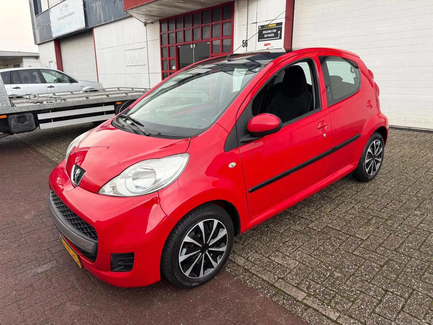 Peugeot 107 1.0-12V RED & BLACK | NIEUW APK|AIRCO|E-PKKT|5D|LU Rouge - 2