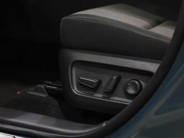 Toyota Rav4 view 10