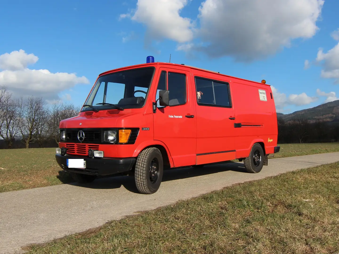 Mercedes-Benz T1 310 lang +Stromautark+LPG+ viele Extras TÜV NEU Rot - 1