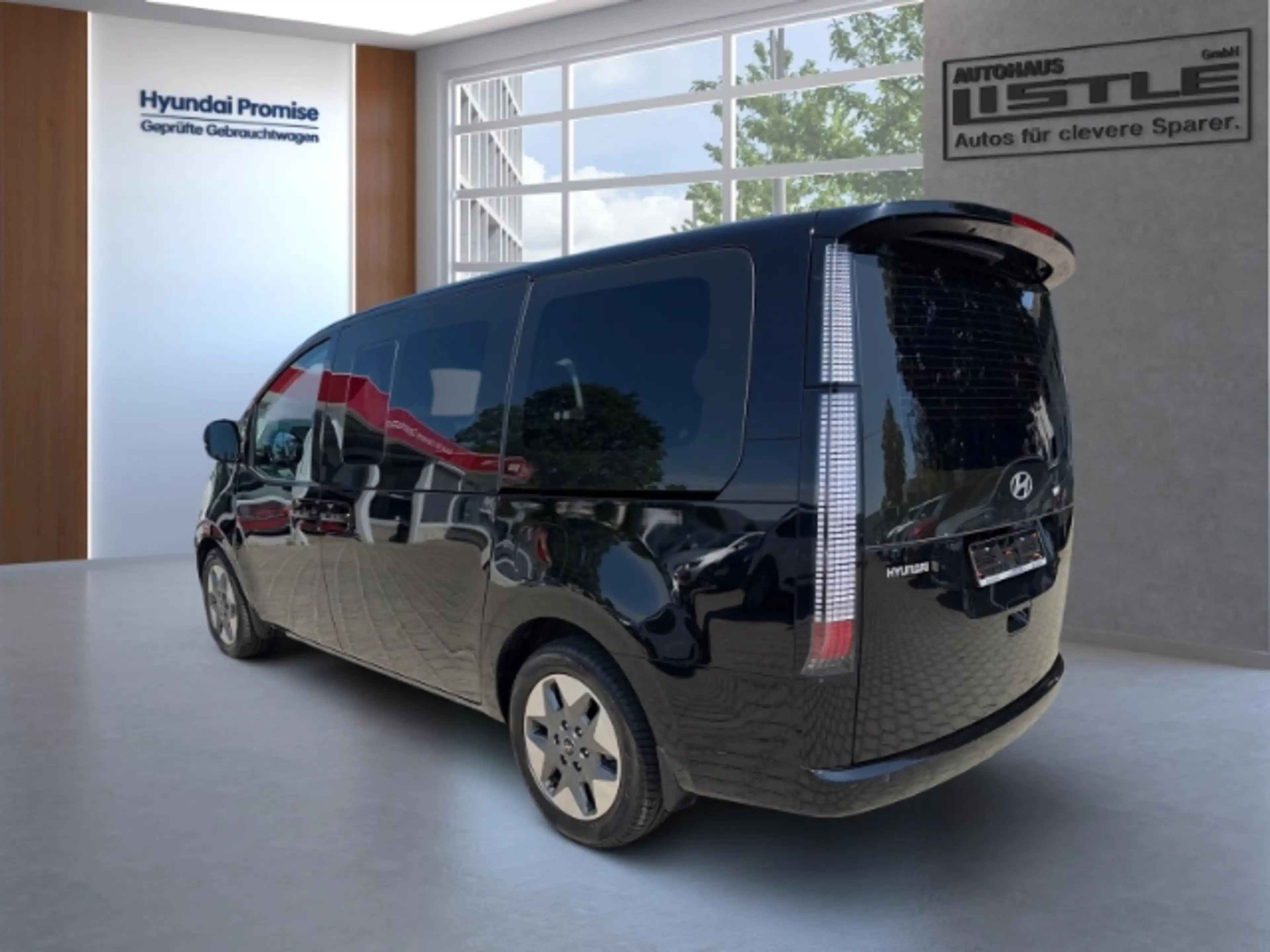 Hyundai STARIA HEV 9-Sitzer (MY25) 1.6 T-GDI (225 PS) Prime Navi — photo 4