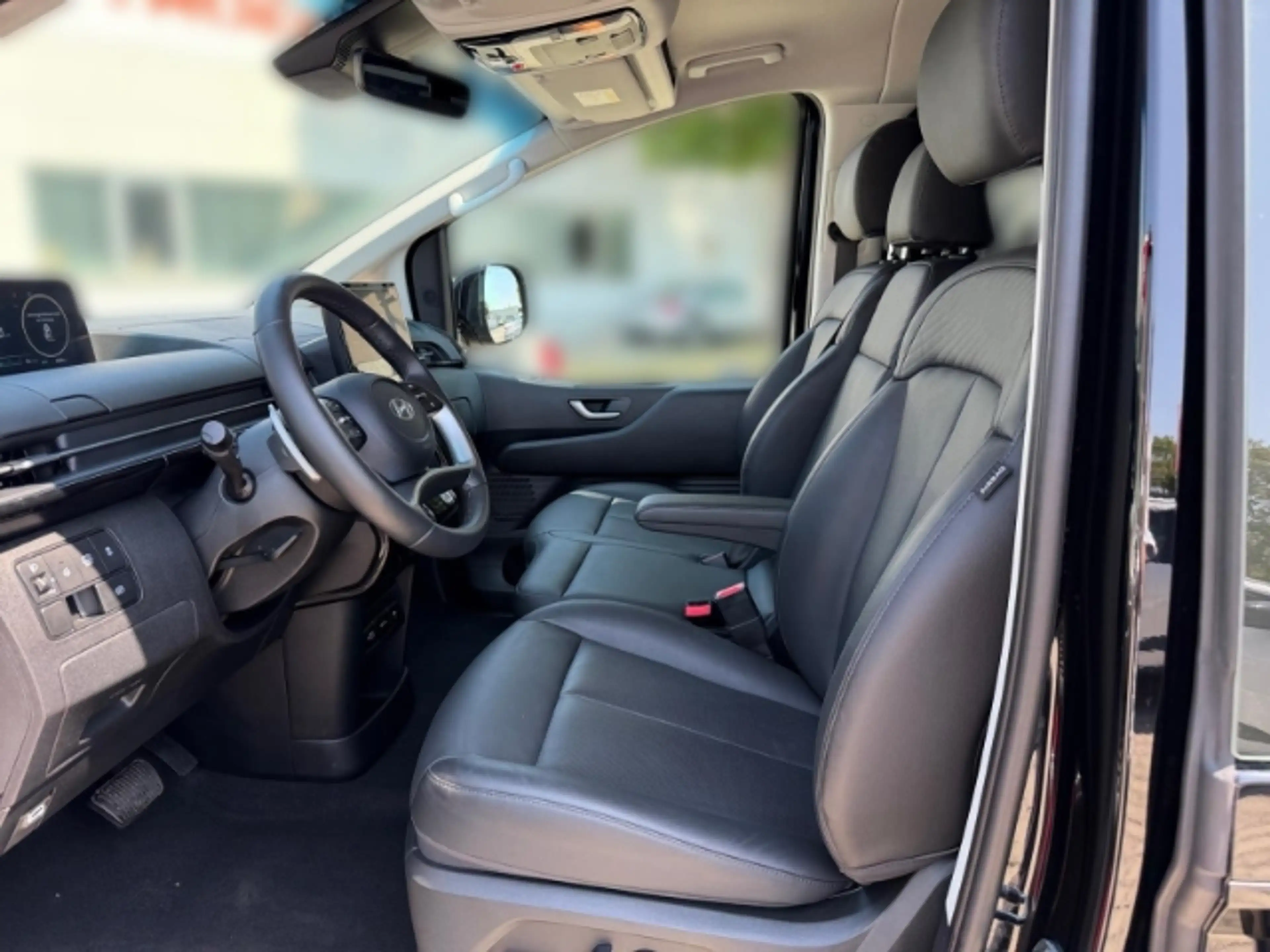 Hyundai STARIA HEV 9-Sitzer (MY25) 1.6 T-GDI (225 PS) Prime Navi — photo 6