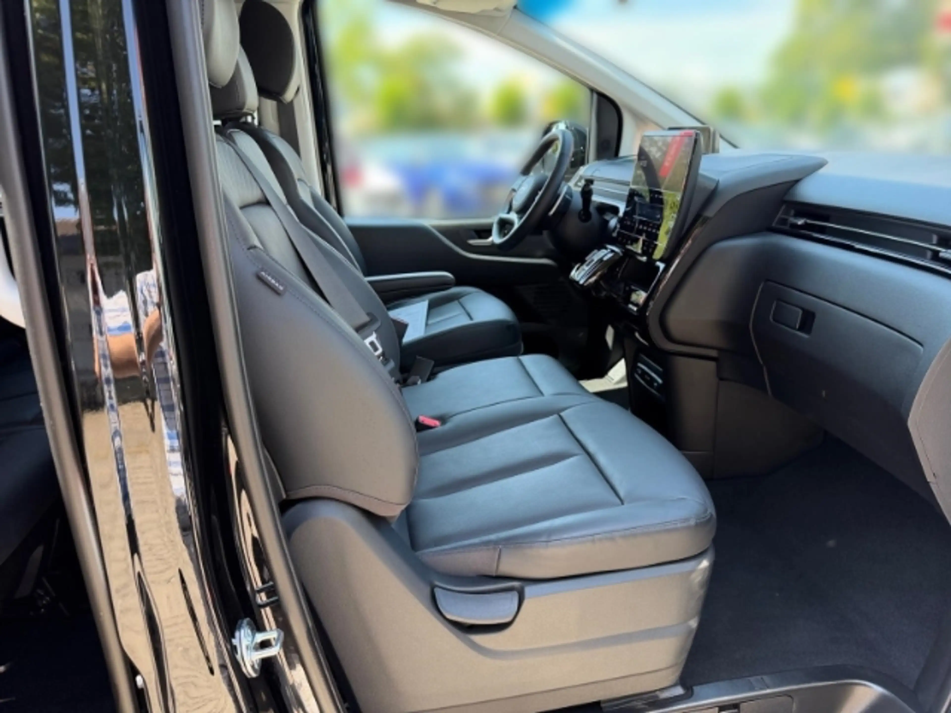 Hyundai STARIA HEV 9-Sitzer (MY25) 1.6 T-GDI (225 PS) Prime Navi — photo 13