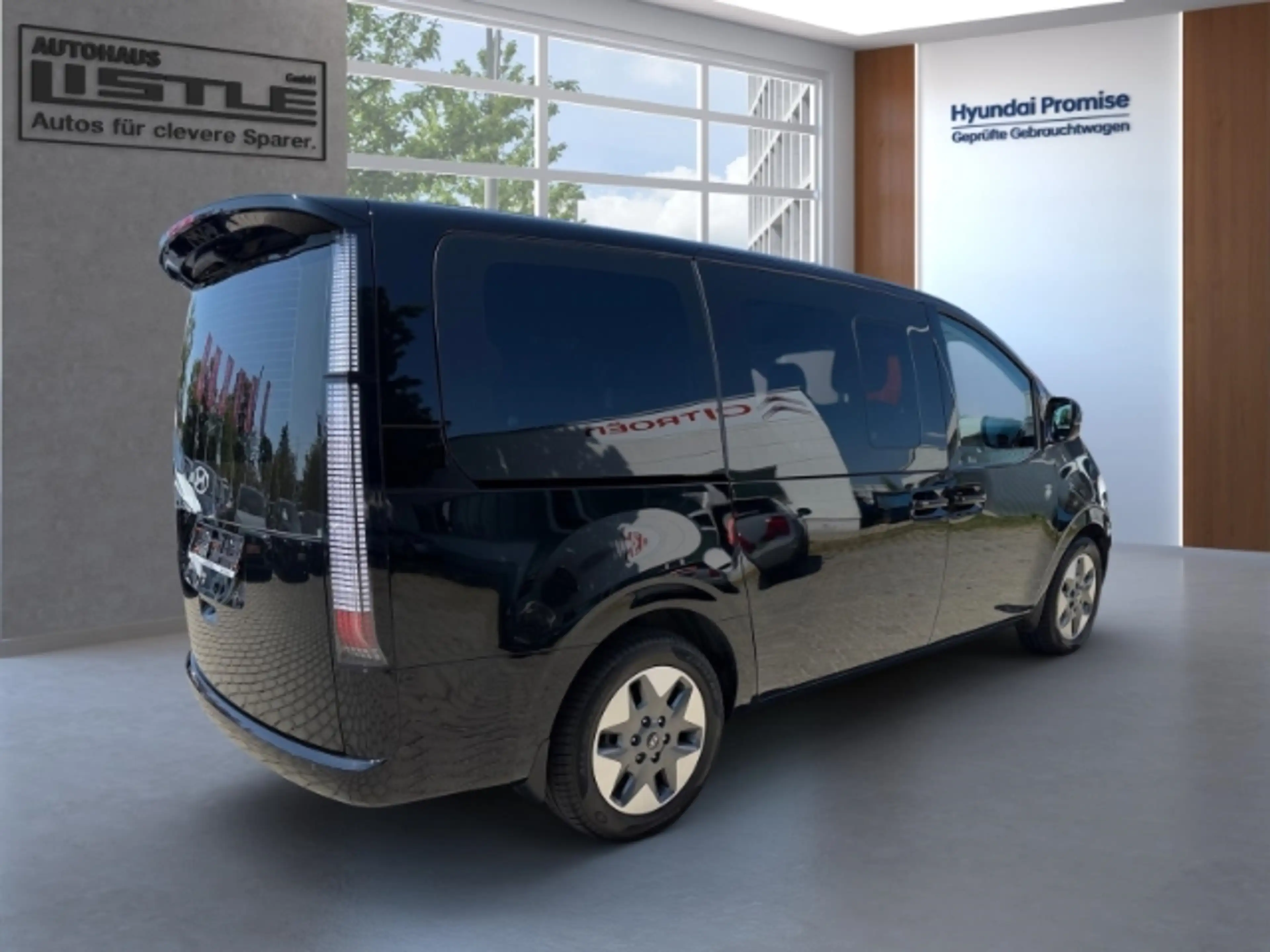 Hyundai STARIA HEV 9-Sitzer (MY25) 1.6 T-GDI (225 PS) Prime Navi — photo 3