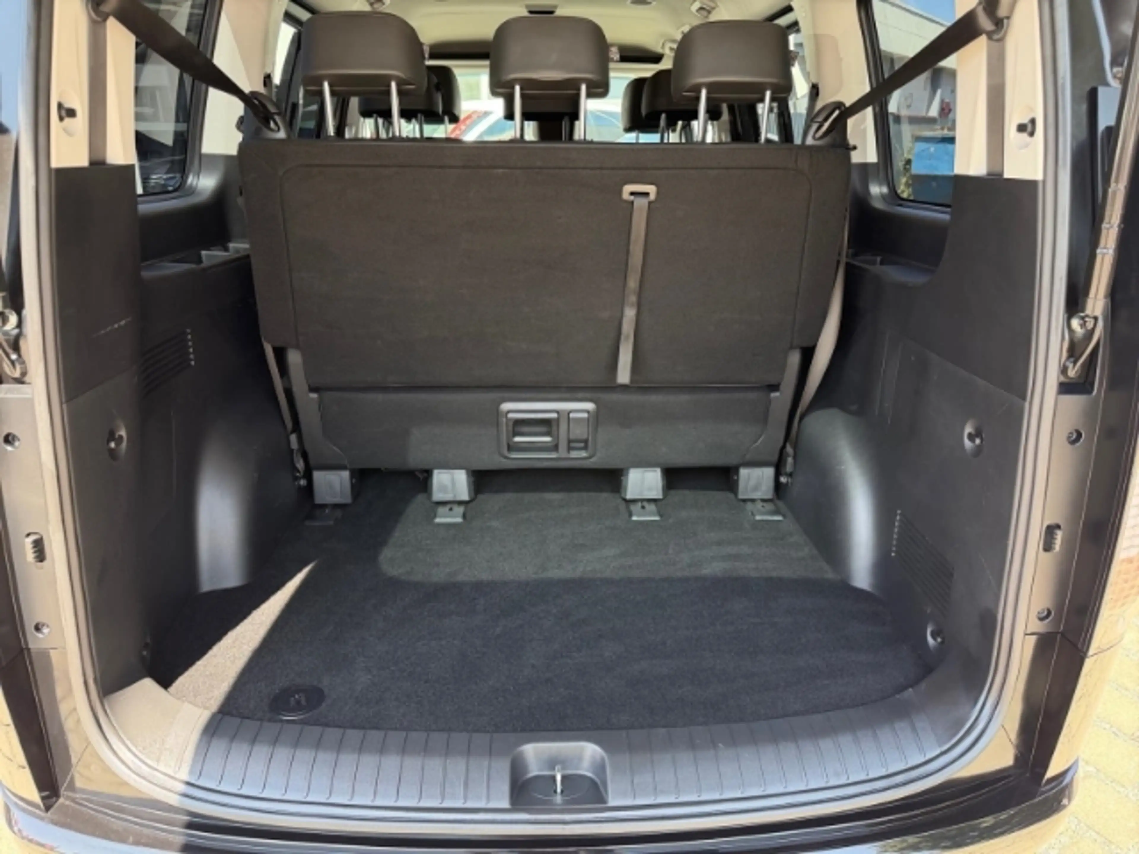 Hyundai STARIA HEV 9-Sitzer (MY25) 1.6 T-GDI (225 PS) Prime Navi — photo 11