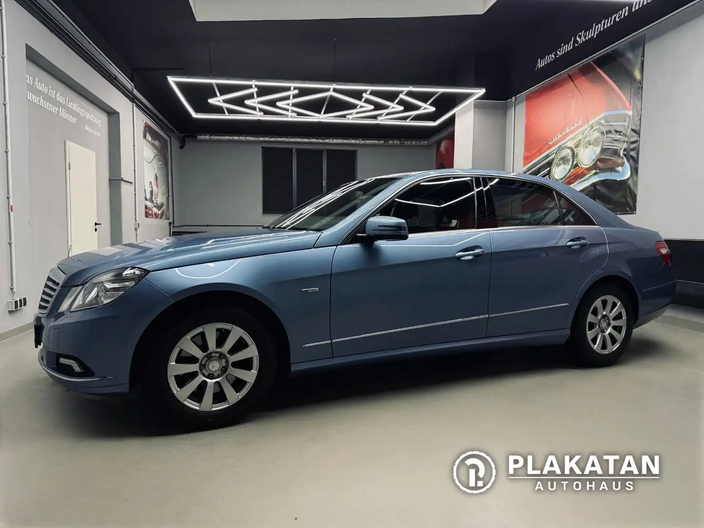 Mercedes-Benz E 250 Elegance Harman Kardon MB Service Синий - 1