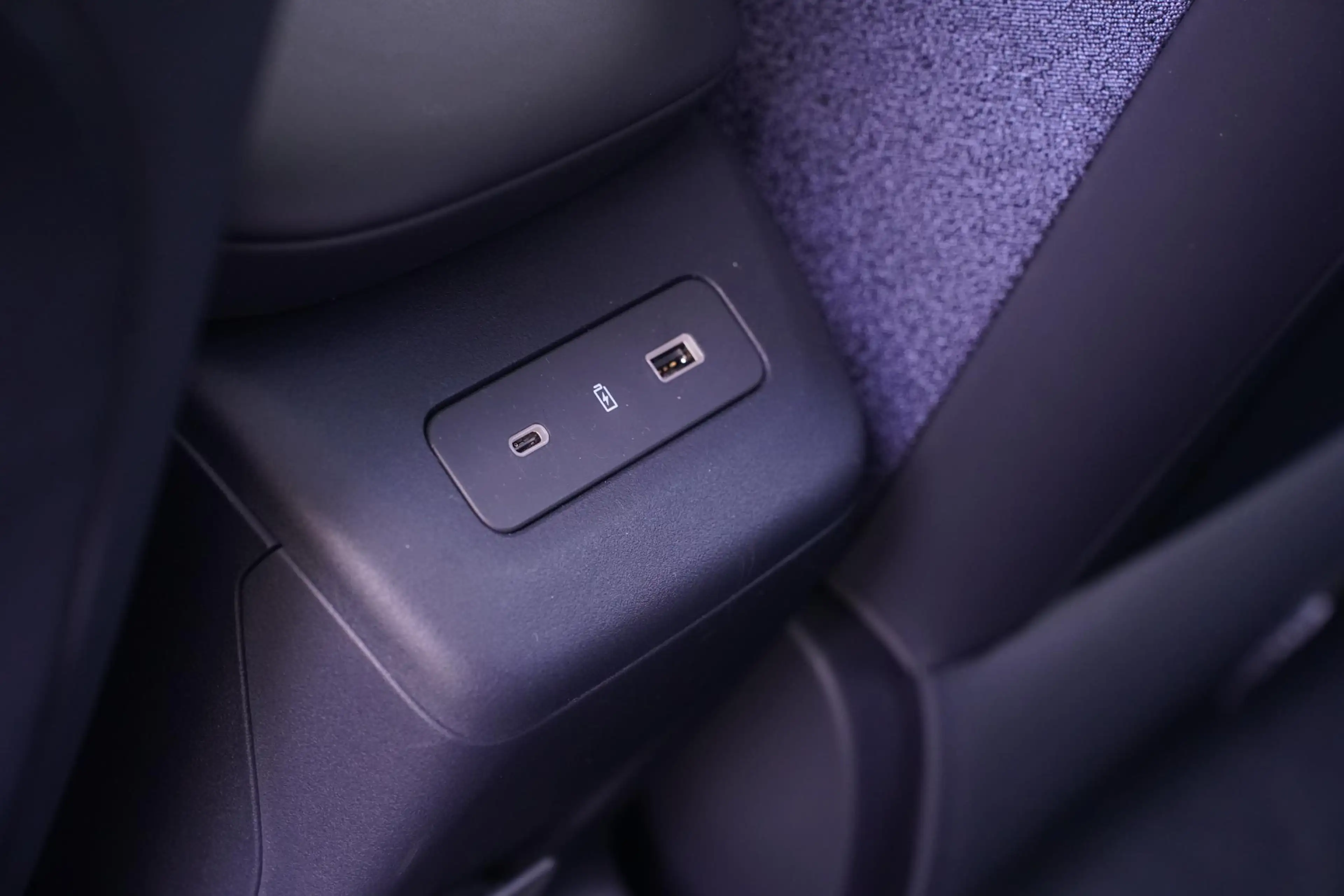 Lynk & Co 02 Core 66 kWh SOH 99% Apple Carplay Panoramadak Acht — photo 49
