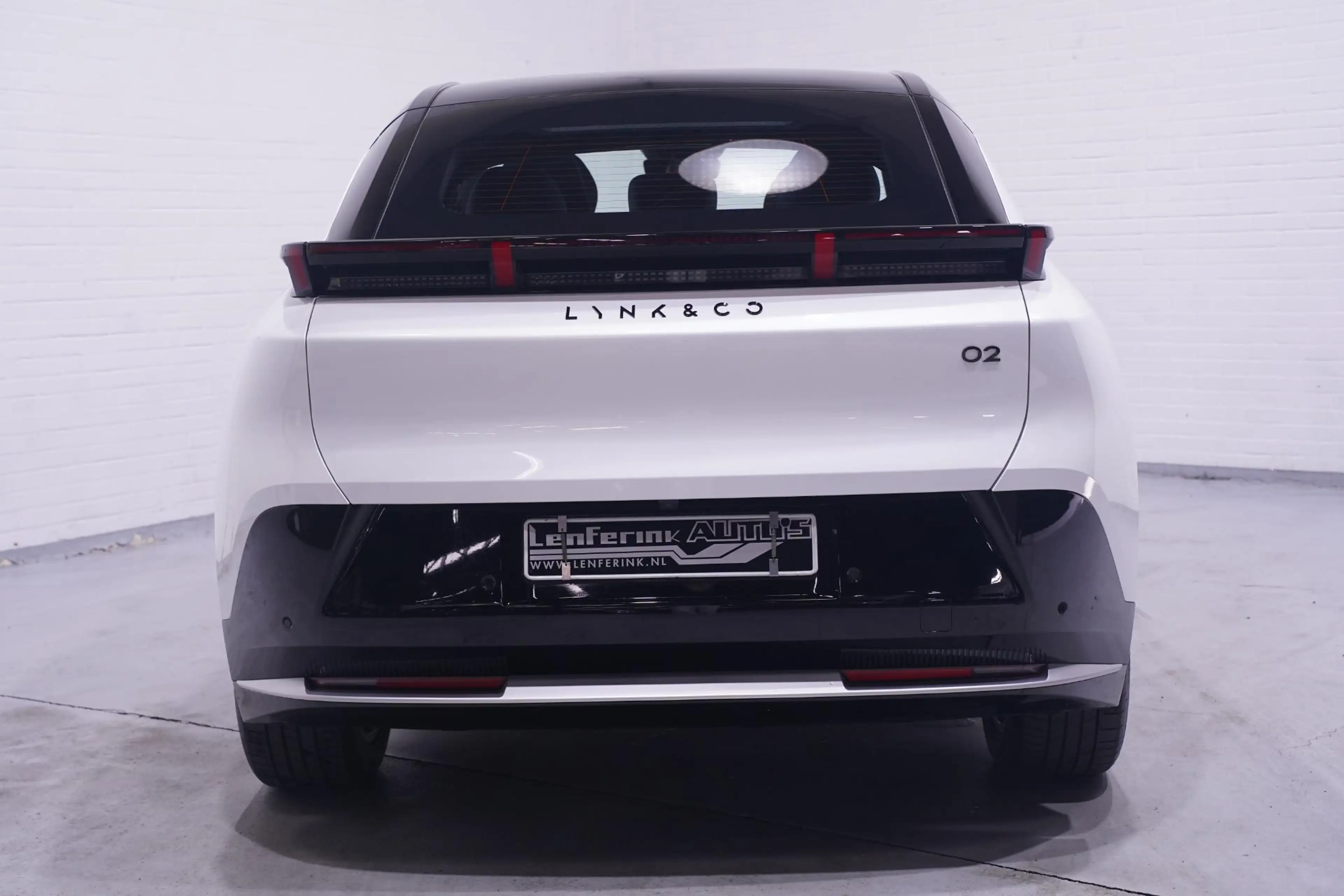 Lynk & Co 02 Core 66 kWh SOH 99% Apple Carplay Panoramadak Acht — photo 11