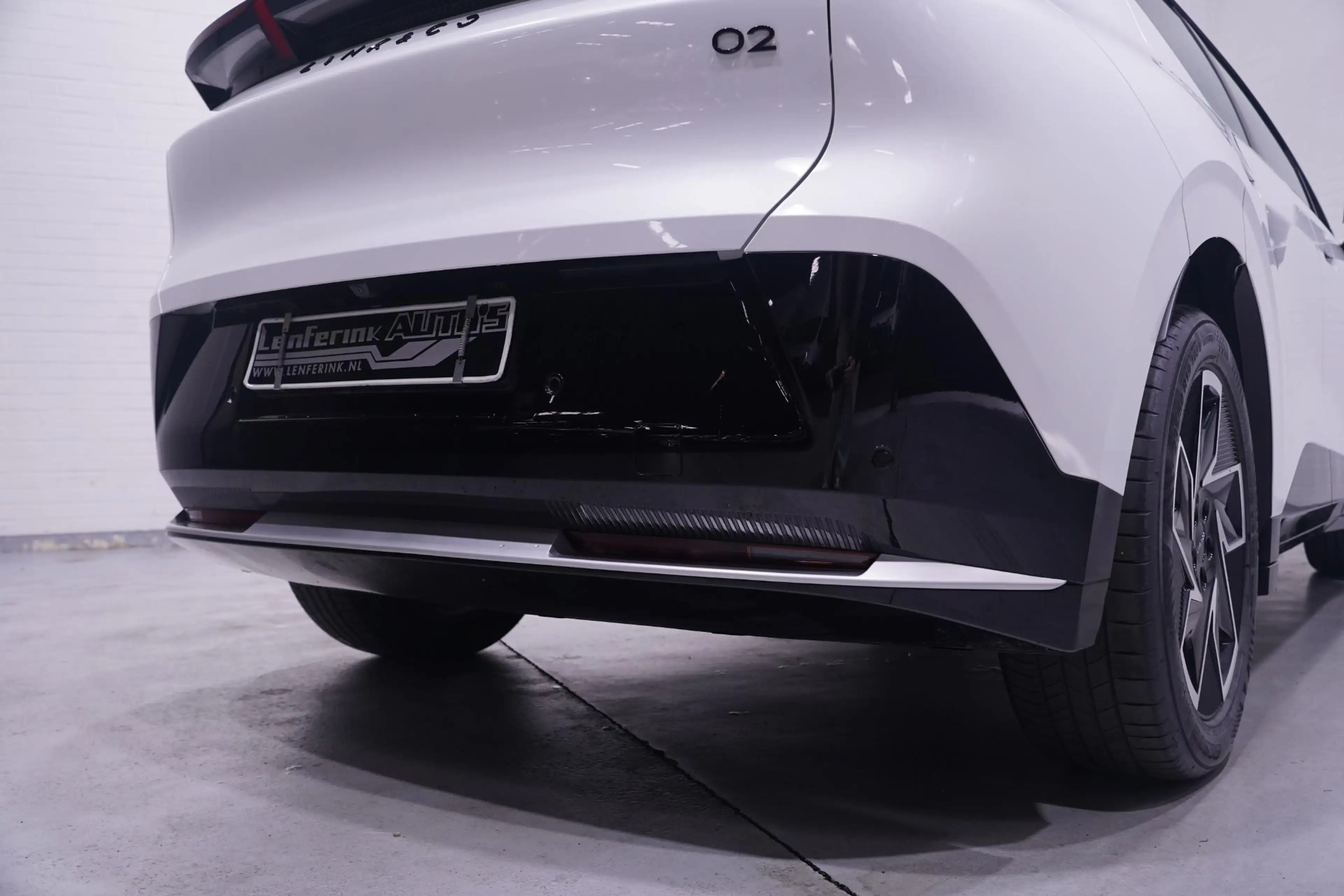 Lynk & Co 02 Core 66 kWh SOH 99% Apple Carplay Panoramadak Acht — photo 14