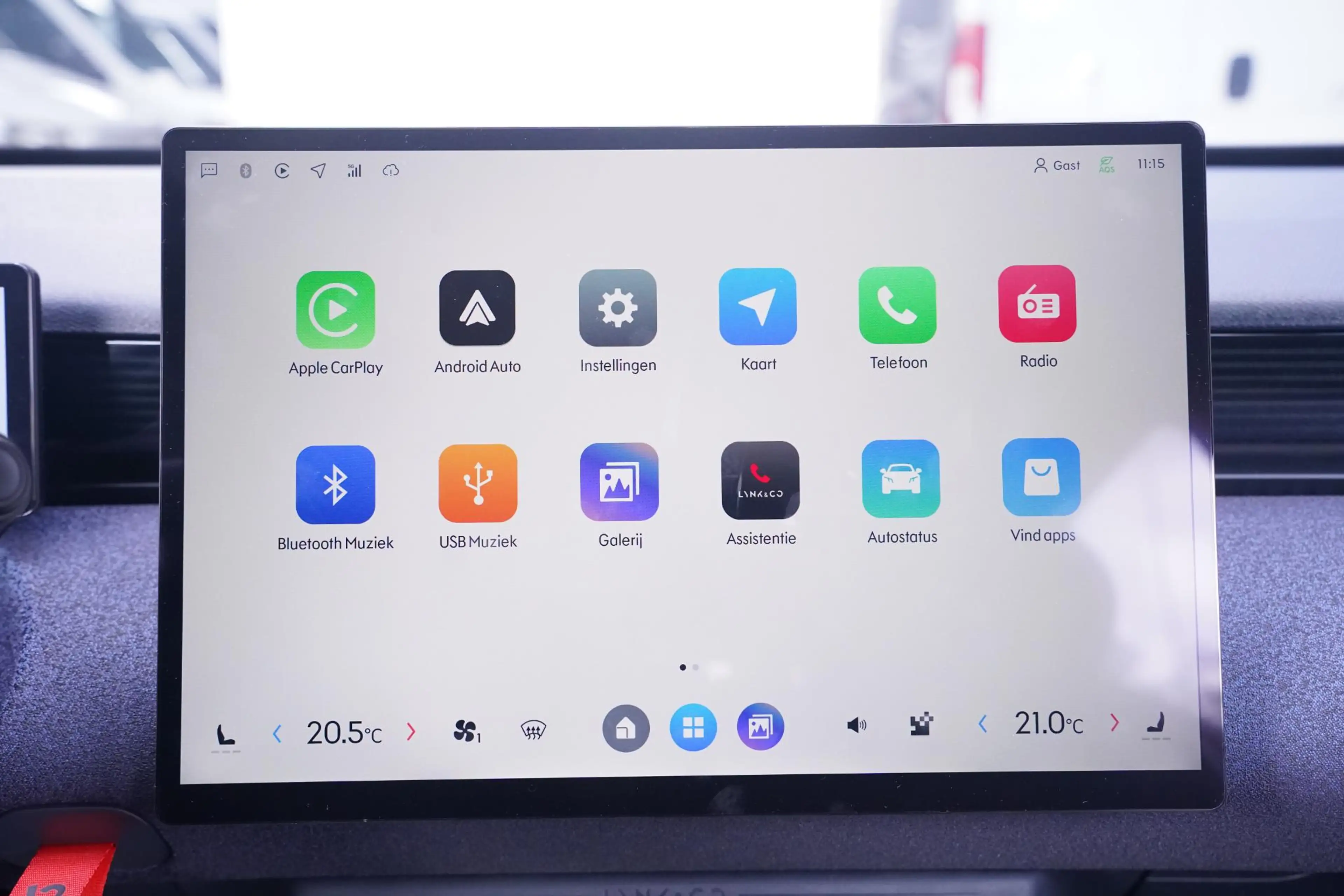 Lynk & Co 02 Core 66 kWh SOH 99% Apple Carplay Panoramadak Acht — photo 31