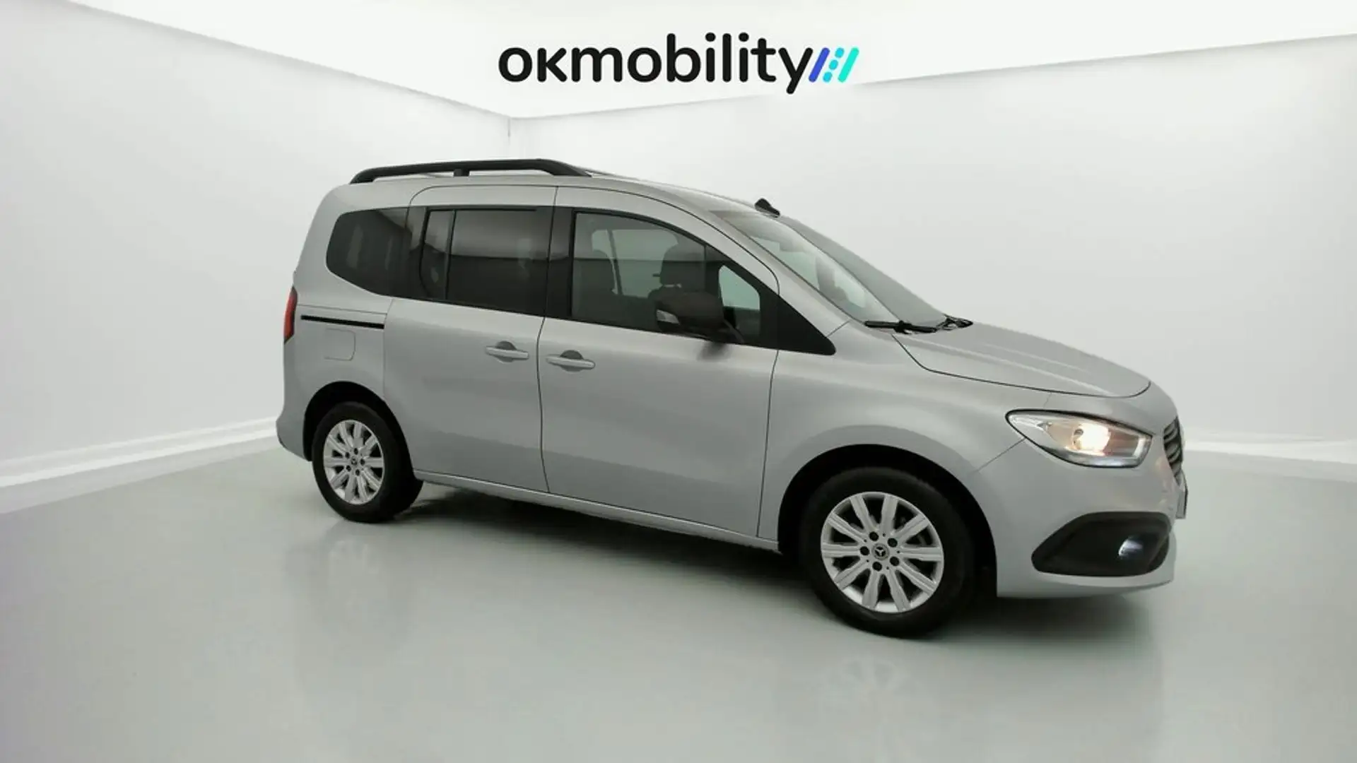 Mercedes-Benz Citan Tourer 110CDI Base Plateado - 2