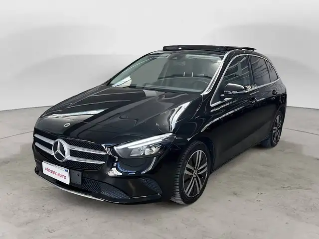 Mercedes-Benz B 180 d SPORT Extra auto