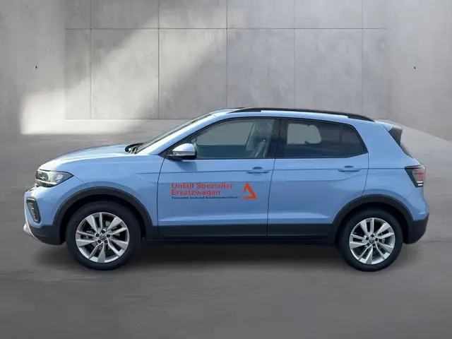 Volkswagen T-Cross view 2