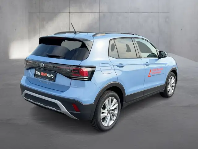 Volkswagen T-Cross view 5